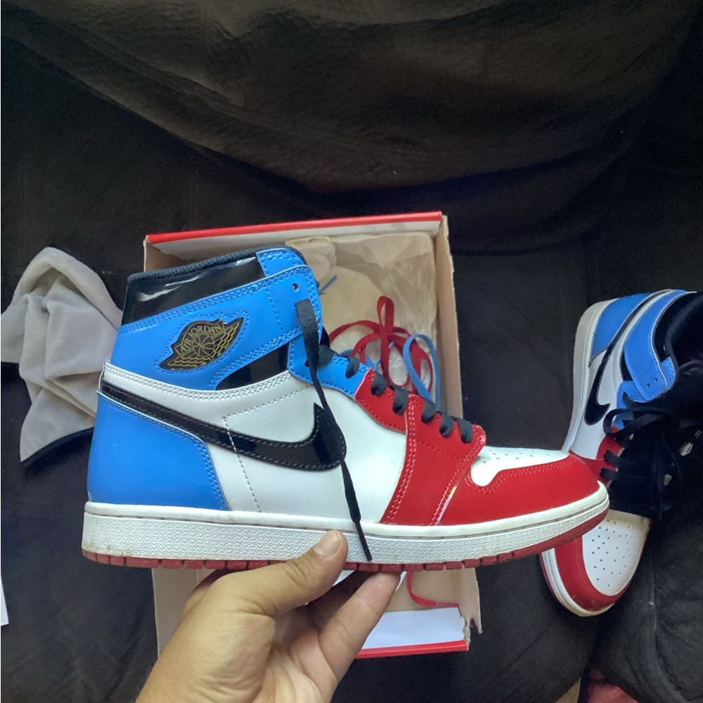 “Out with the old in with the New Savings

Air Jordan 1 From Chi to UNC